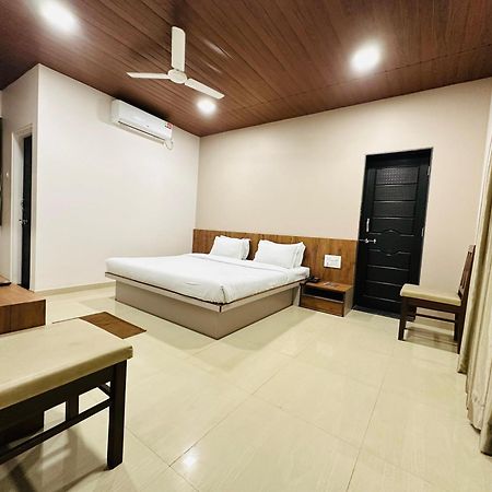 Hotel Grand Indu, 3 Star كولهابور المظهر الخارجي الصورة