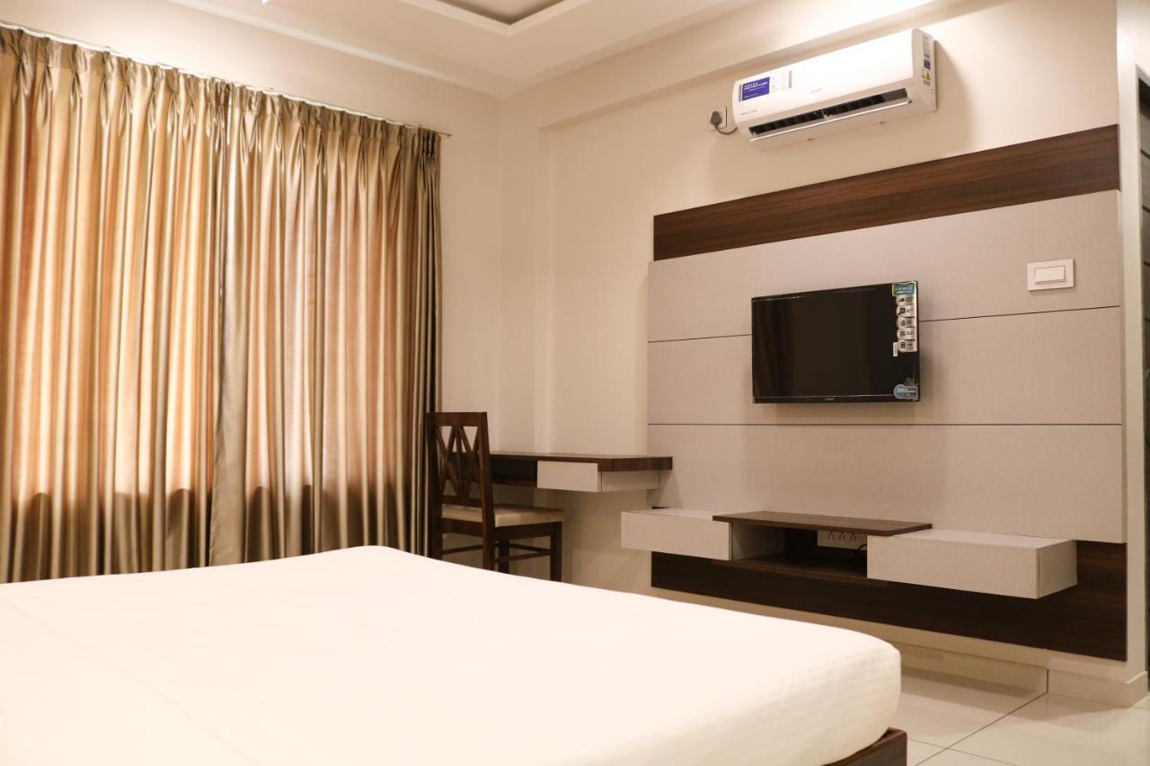 Hotel Grand Indu, 3 Star كولهابور المظهر الخارجي الصورة