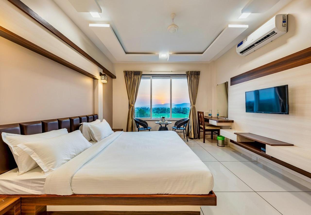 Hotel Grand Indu, 3 Star كولهابور المظهر الخارجي الصورة