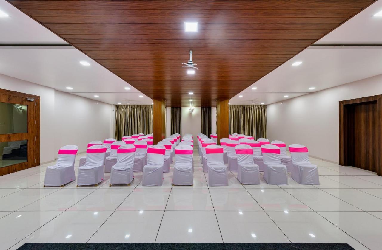 Hotel Grand Indu, 3 Star كولهابور المظهر الخارجي الصورة