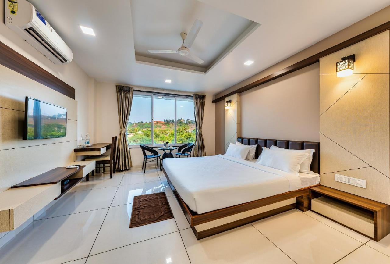 Hotel Grand Indu, 3 Star كولهابور المظهر الخارجي الصورة