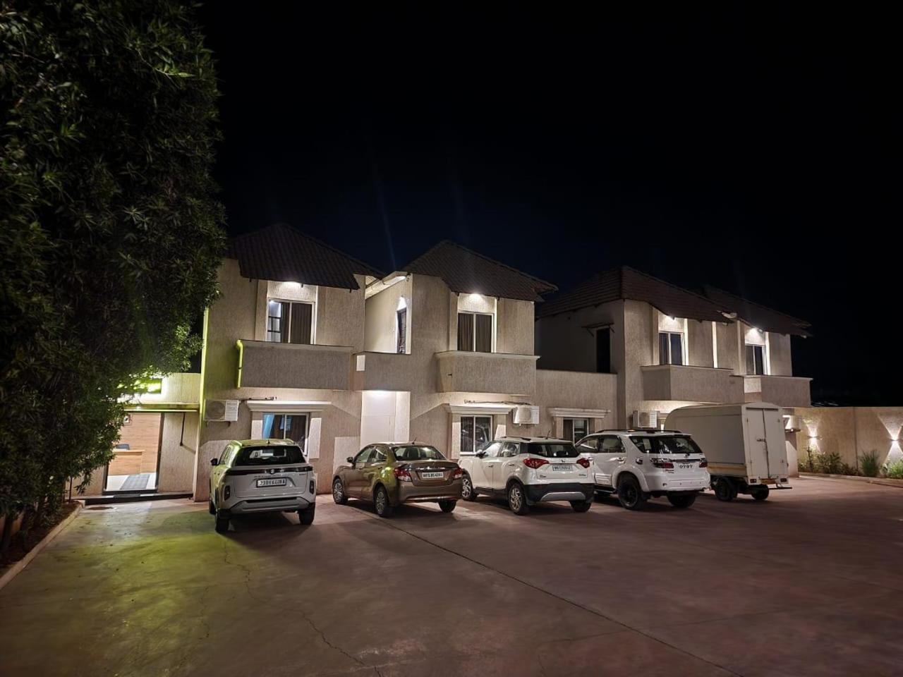 Hotel Grand Indu, 3 Star كولهابور المظهر الخارجي الصورة
